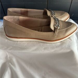 Adrienne Vittadini Beige Leather Loafers with Chain Accent